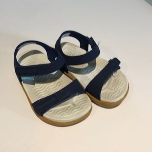 LIKE NEW Kids Native Charley Sandals navy